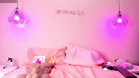 Snapshot of alahia_betancur chatting on 02-13-25, 06:16 Alahia  online show from 02-13-25, 06:16