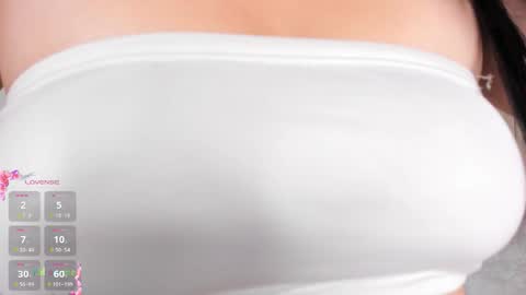 Snapshot of alahia_hank chatting on 10-30-25, 03:02 alahia_hank online show from 10-30-25, 03:02