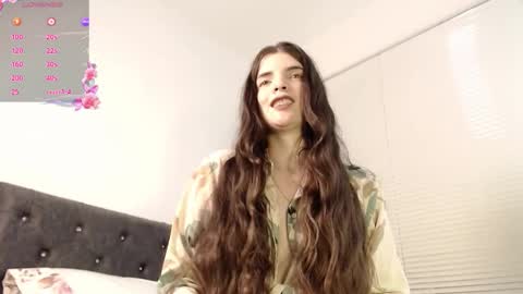 Snapshot of alahia_sky chatting on 01-07-26, 02:30 online show from 01-07-26, 02:30