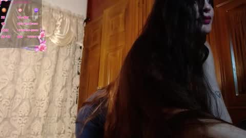 Snapshot of alahia_sky chatting on 01-15-26, 01:10 online show from 01-15-26, 01:10