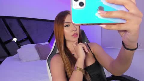 Alahia online show from 09-29-25, 03:55