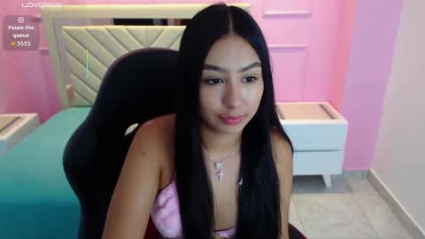 Snapshot of alahiacruz1 chatting on 10-01-25, 12:22 A L A H I A online show from 10-01-25, 12:22