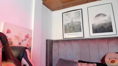 Snapshot of alaia_carter chatting on 10-05-25, 02:54 Alaia Carter online show from 10-05-25, 02:54