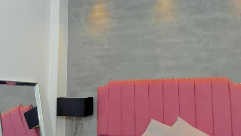 alaia_colins online show from 11-20-25, 02:34