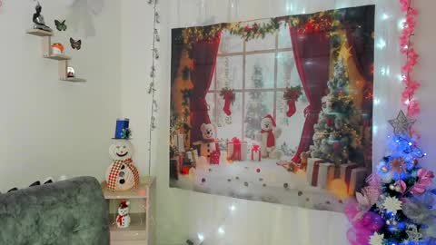 Alaia online show from 12-21-24, 08:10