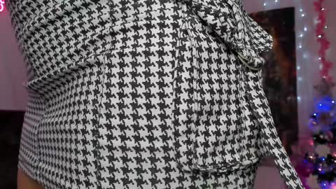 Alaia online show from 12-23-24, 03:07