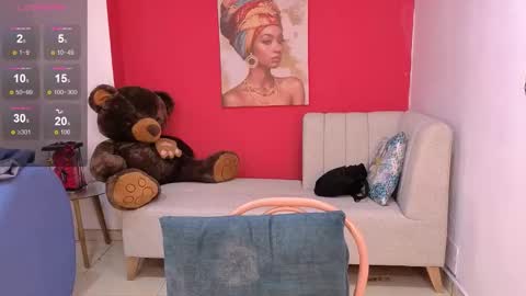 Alaia Skater online show from 11-27-25, 05:15