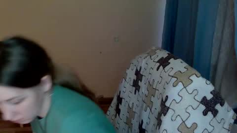 Anna online show from 04-14-26, 01:17