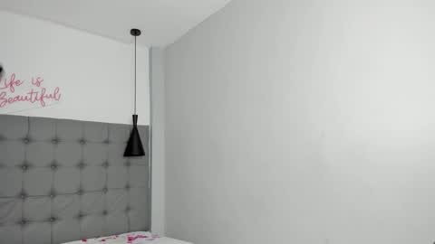 Snapshot of alamgrey_ chatting on 10-26-25, 11:16 Alam online show from 10-26-25, 11:16