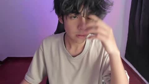 Snapshot of alan18n chatting on 01-07-25, 05:20 alan18n online show from 01-07-25, 05:20