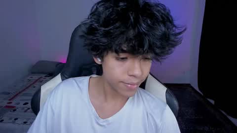 Snapshot of alan18n chatting on 12-02-25, 06:03 alan18n online show from 12-02-25, 06:03