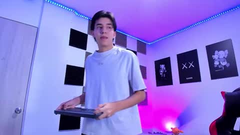 Alan Boy online show from 03-26-26, 01:11