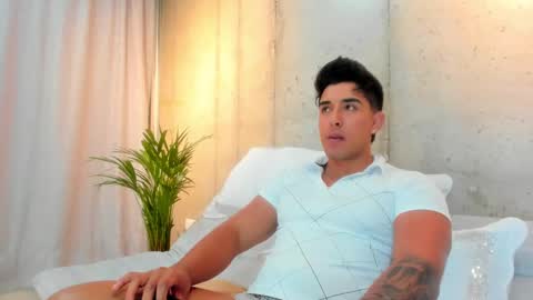 Snapshot of alan_greek_1 chatting on 01-25-25, 10:19 Alan greek online show from 01-25-25, 10:19