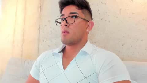 Snapshot of alan_greek_1 chatting on 02-19-25, 03:16 Alan greek online show from 02-19-25, 03:16