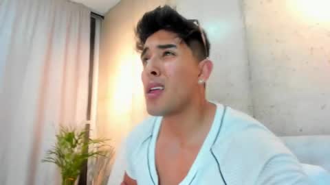 Snapshot of alan_greek_1 chatting on 02-26-25, 01:53 Alan greek online show from 02-26-25, 01:53