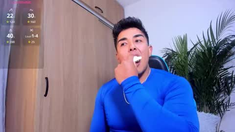 Snapshot of alan_greek_1 chatting on 10-25-25, 02:08 Alan greek online show from 10-25-25, 02:08