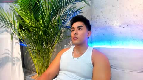 Snapshot of alan_greek_1 chatting on 10-31-25, 03:29 Alan greek online show from 10-31-25, 03:29