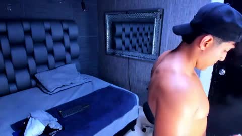 Alan greek online show from 04-23-26, 01:40