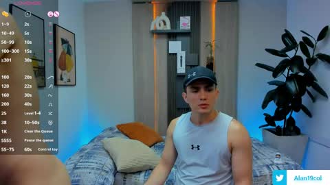 Alan  Kevin can we reach 100 thumbs up please guys  online show from 04-22-26, 07:04