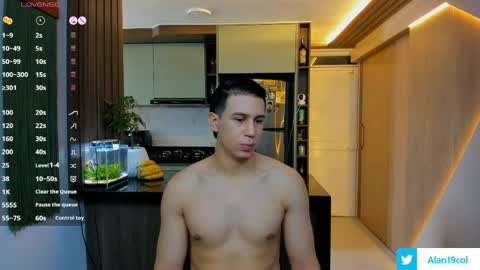 Alan  Kevin can we reach 100 thumbs up please guys  online show from 04-26-26, 11:52