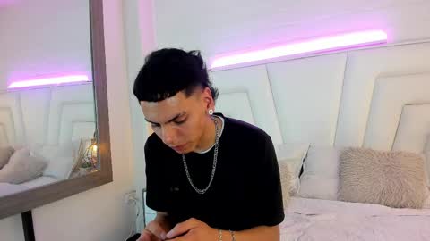 Alan Whitee online show from 03-05-25, 08:32