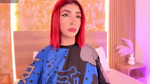 alana_2916 online show from 09-17-25, 03:19