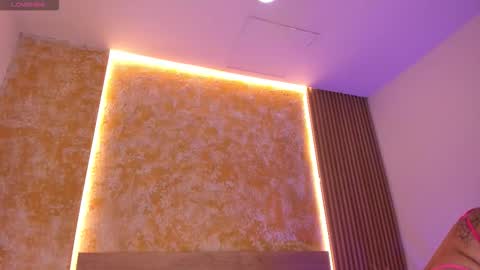 alana_2916 online show from 12-02-25, 03:56