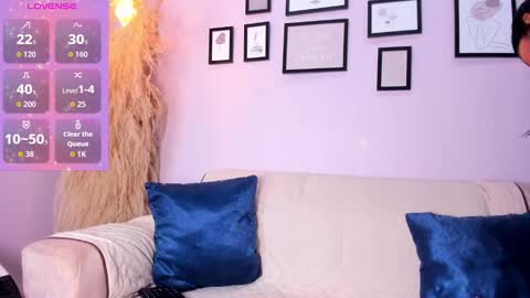 Snapshot of alana__rossetti chatting on 09-09-25, 12:37 Alana online show from 09-09-25, 12:37