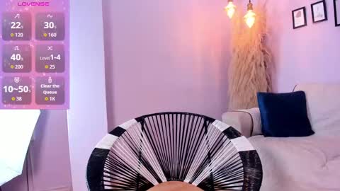 Snapshot of alana__rossetti chatting on 09-15-25, 12:38 Alana online show from 09-15-25, 12:38