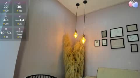 Snapshot of alana__rossetti chatting on 11-13-25, 12:26 Alana online show from 11-13-25, 12:26