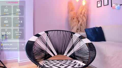 Snapshot of alana__rossetti chatting on 11-29-25, 11:57 Alana online show from 11-29-25, 11:57