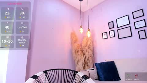 Snapshot of alana__rossetti chatting on 12-15-25, 12:42 Alana online show from 12-15-25, 12:42