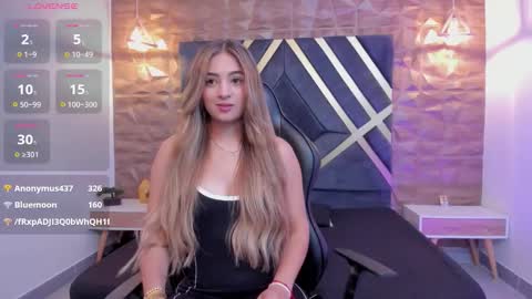 Snapshot of alana_cox_ chatting on 11-28-25, 11:18 ALANA COX online show from 11-28-25, 11:18