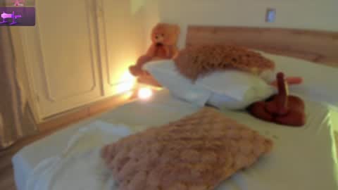 Alana online show from 01-19-25, 03:50