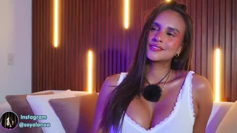 Alana online show from 04-21-26, 03:35