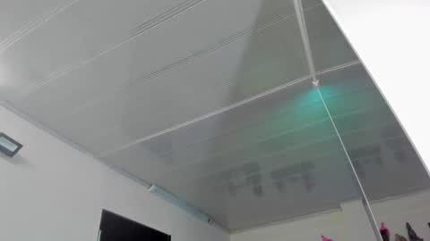 Maeve  online show from 01-08-25, 04:54