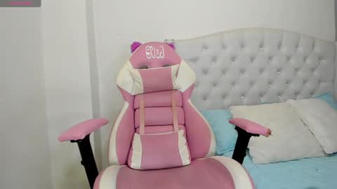 Alana. online show from 02-01-25, 03:08