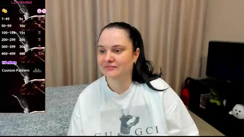 Julia online show from 04-17-26, 12:24