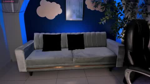 Alana online show from 02-10-25, 12:19