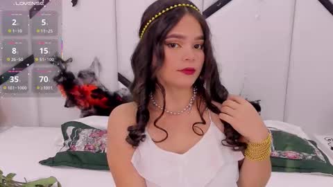 Snapshot of alanacusack chatting on 10-19-25, 12:39 Alana online show from 10-19-25, 12:39