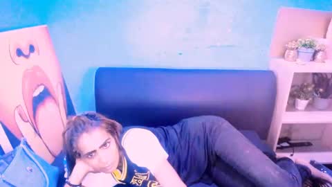 alanadelray online show from 02-10-25, 01:55