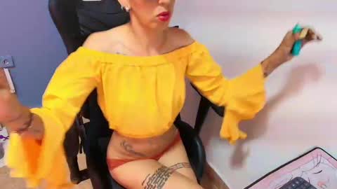 Alanah Prestoon online show from 09-30-25, 03:22