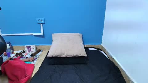 Alanah Prestoon online show from 10-17-25, 11:51