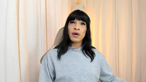 Snapshot of alanakimura_ chatting on 02-23-26, 08:17 Alana silvana online show from 02-23-26, 08:17