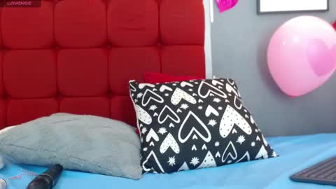 Snapshot of alanalove19 chatting on 02-15-25, 08:44 Alana online show from 02-15-25, 08:44