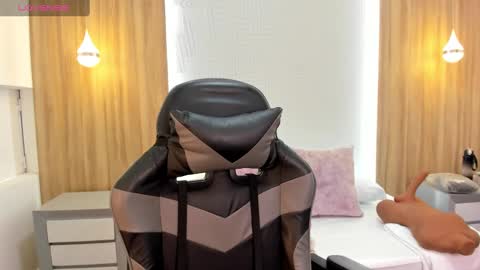 A L A N A online show from 09-25-25, 12:20