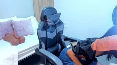 A L A N A online show from 10-09-25, 07:45