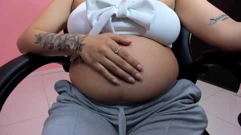 alanapetterson online show from 12-18-24, 01:12