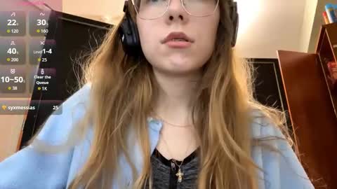 Snapshot of alanehadaller chatting on 09-09-25, 05:23 Stella online show from 09-09-25, 05:23