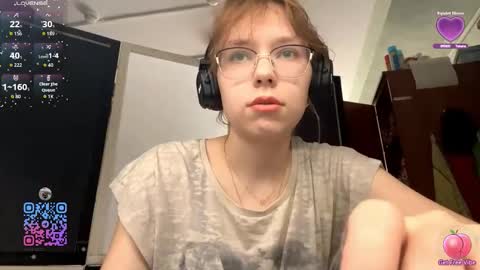 Snapshot of alanehadaller chatting on 09-28-25, 09:25 Stella online show from 09-28-25, 09:25